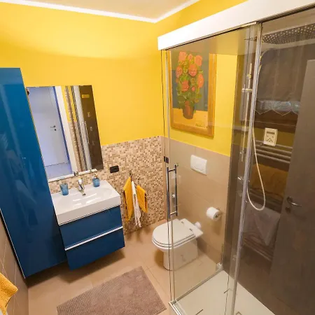 Full Of Colour Apartament Bellano