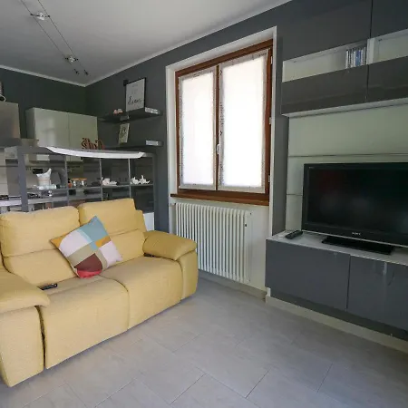 Full Of Colour Apartament Bellano